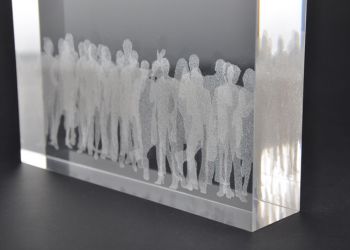 Plexiglas® Logoblock mit Laser-Innengravur