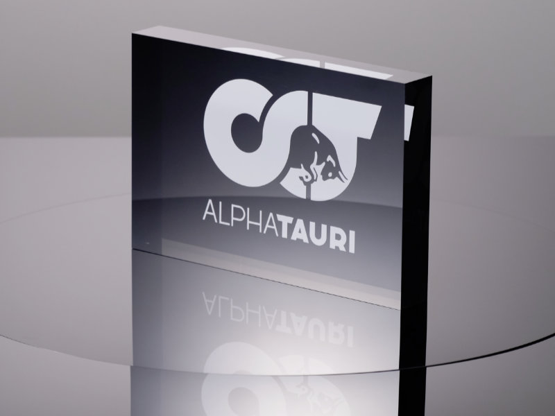 Alpha Tauri Plexiglasdisplay