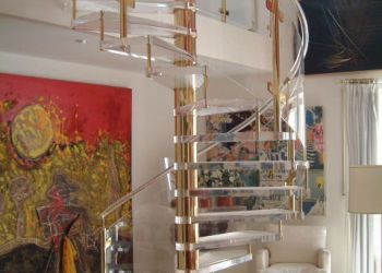 Acrylglas Wendeltreppe / acrylic spiral staircase