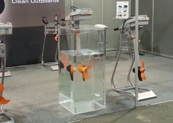 Wasserbecken aus Acrylglas / acrylic water tank