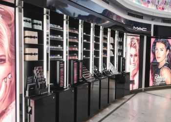 Ladenbauelemente / acrylic panels