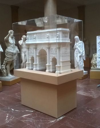 Schutzhaube für Museum / protection cover