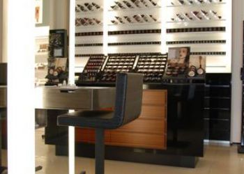 Acrylglasregale / acrylic shelves