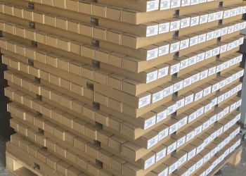 Plexiglas®-Regalschienen von Enggruber GmbH