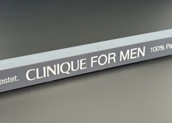 Plexiglas®-Regalschienen am POS